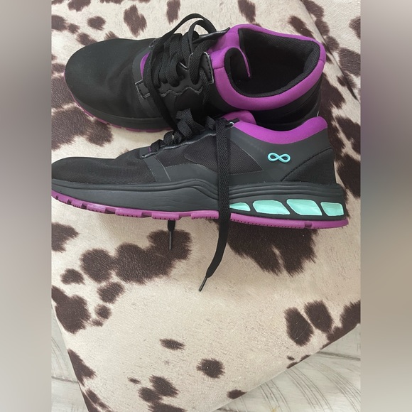 SKYE by Infinity Raine Shoes - CHEROKEE INFINITY Work Footwear FLY Nursing Jogger Slip Resistant size 9